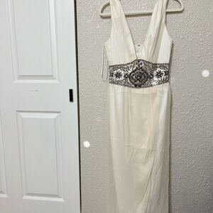 Chic Backless White Dress with Embellishments